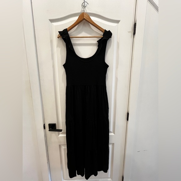 GAP Mixed media midi sleeveless tiered dress - Picture 2 of 3
